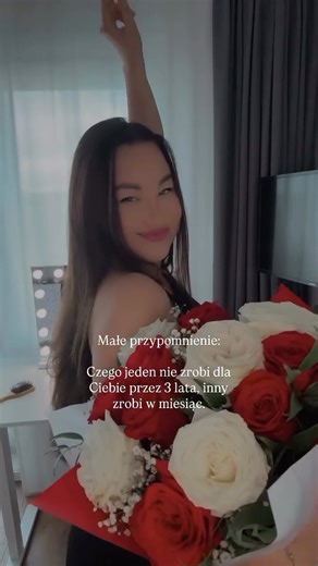 Adrianna | związki • relacje • emocje • miłość on Instagram: "Dlatego tak ważne jest, abyś umiała rozpoznać kiedy mężczyzna jest szczerze Tobą zainteresowany. Jesli nie masz wystarczającego poczucia własnej wartości, jedziesz na programie „zasługiwania” i czekasz podświadomie, aby mężczyzna Cię uratował, to będziesz zgadzać się na byle co. Kropka. Nie zawsze zaanagażowanie, które dla kogoś jest maxem musi również być dla Ciebie wystarczające. Czasem ktoś nie może dać więcej i to jest okey. Pytan