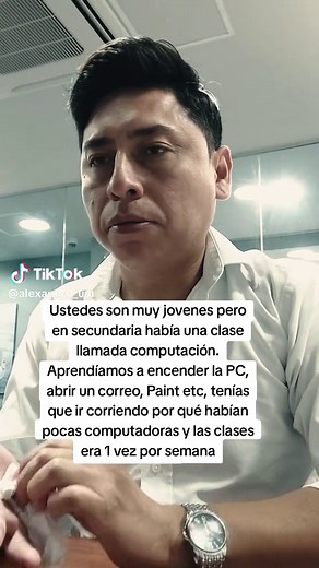 Clase de computación en secundaria 2000s — recuerdos y actividades
