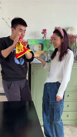 Crazy Love: Couples' Daily Snack Habit - Potato Chips Obsession