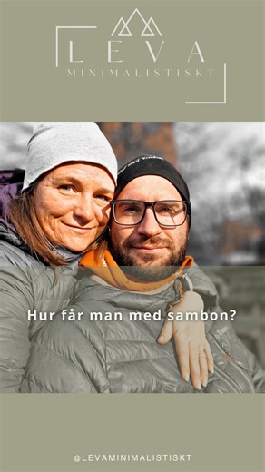 Lotta Kindlund | rensning | städning | minimalism on Instagram: "En fråga jag får hela tiden är: “Hur får jag med min partner på tåget när det gäller rensning?” Sanningen är enkel men viktig: Du kan inte förändra någon annan. Ju mer du pushar, desto mer motstånd skapas. Vuxna förändras bara när de själva känner sig redo. Så vad gör du då? Du börjar med dig själv. Du rensar det du kan påverka. Du berättar hur det får dig att må. Du visar hur mycket enklare hemmet fungerar när dina ytor är i ordni