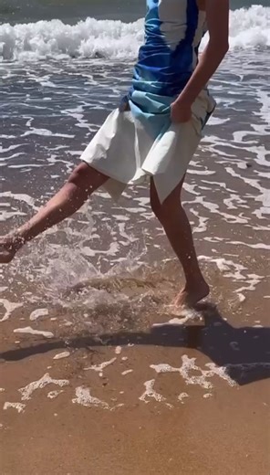 A little flirty, a little flow — a dress that’s made to steal the show. Slip it on, feel the glow, and let your summer style truly go. 🩵🌊 SIGNIFICANT OTHER | OLEA MAXI DRESS Need assistance? 📞 02) 42272258 📨 Info@northbeachboutique.net.au 🌐 www.northbeachboutique.net.au | North Beach Boutique