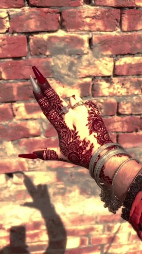 Engaging Hand Tutorial for TikTok Success