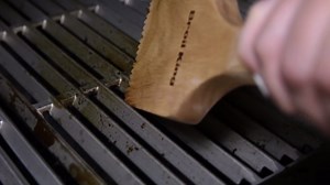 Broil King 65335 Wood Grill Scraper