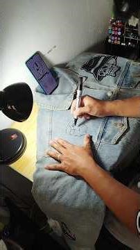 DRAWING RAIDERS LOGO ON DENIM JACKET USING MARKERS!
