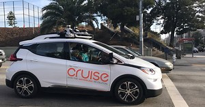 California issues permits to Cruise, Waymo for autonomous vehicle service