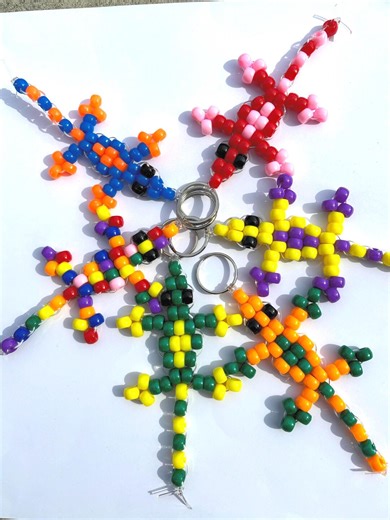 Beaded Lizard Keychain | Lizard Beaded Pet | Kandi Keychain | Bead Buddy Keychain | Beaded Pet Keychain - Etsy