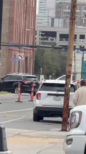 New video shows actor Shia LaBeouf running from court after a judge ordered him to weekly drug and alcohol tests as well as a treatment program after his arrest on Mardi Gras morning >> https://tinyurl.com/yzcedke5 | WDSU News