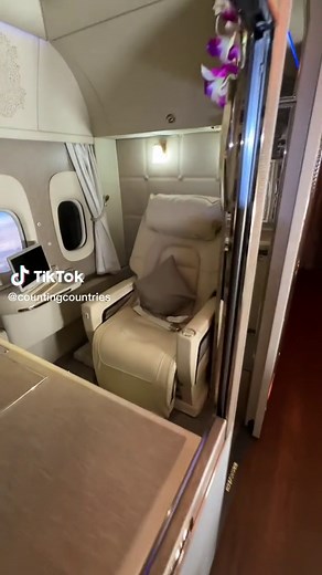 Around the World in First Class: Ultimate Luxury Travel Experience