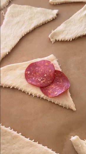 Pepperoni Pizza Crescent Rolls