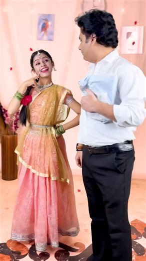 ✨ The 80’s are calling… and we answered with grace and 80's amazing dance 💛!!! #ytshortsindia