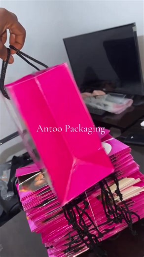 Vidéos de Antoo Packaging (@antoo_packaging) avec son original - LA VEDETTE KALOMAMAN ❣️