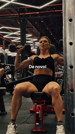 O negócio é nunca desistir! #academia #maromba #gym #shorts