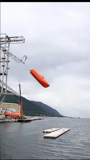 World Record Manned Freefall Lifeboat Drop