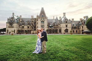 25 Fun Locations for Your Engagement Photos