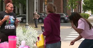 How Pink Lemonade Stand Challenge lets Richmond woman 'give back'