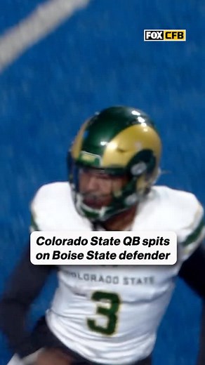 Colorado State’s quarterback spit straight at a Boise State defender 😬 🎥 @cfbonfox | Bussin’ With The Boys