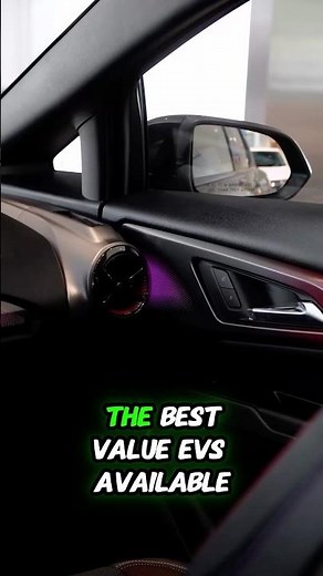 319 Miles of Range! The Equinox EV Breakdown #ev #carreview #shorts