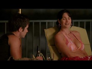 Carrie Anne Moss busty in bikini #5. VIDEO LOOP!