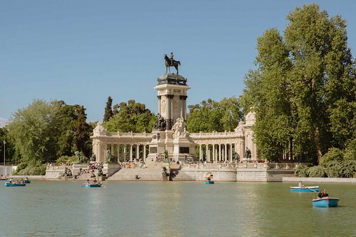 The Best Time to Visit Spain for Great Weather and Famous Festivals