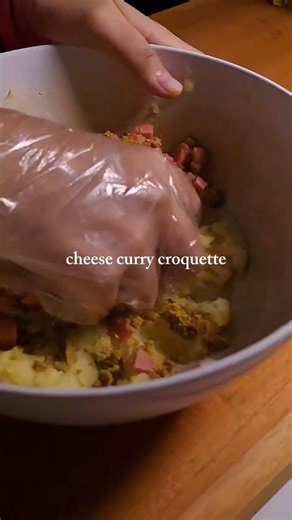Cheese Curry Croquette.☘︎ ݁˖ #food #takjil #kroket #croquette #takjilramadhan #kroketkentang