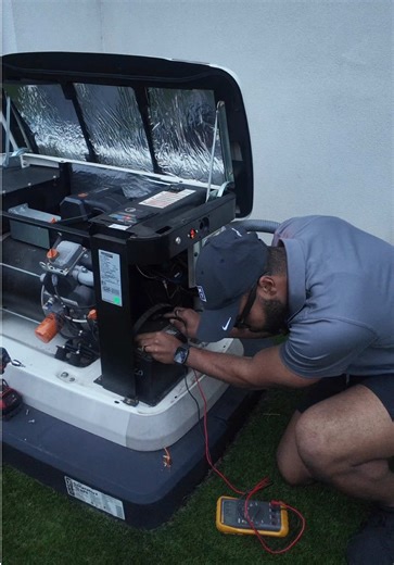 Generator maintenance before the freeze #generator #oilchange #homeownertips