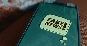Fake News Alert Message Presentation Stock Footage Video (100% Royalty-free) 3818753559 | Shutterstock