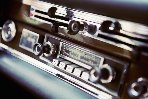 Tracing the History of Car Radios - Discovery UK