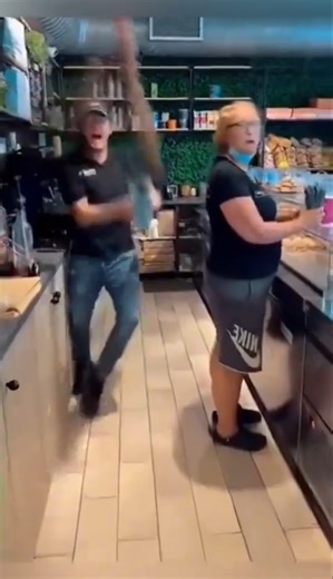 🤣JAMES BROWN PRANK😂 #shorts #prank #funny