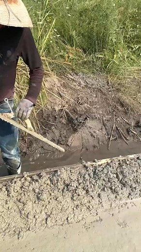 Concrete curb cutting action! #concrete #concretecutting #curbconcretecutting #contractors #saw | Nathan Reed