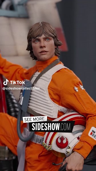 Behind the Scenes of Luke Skywalker Premium Figure