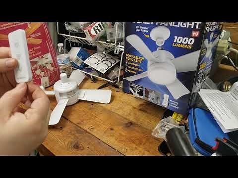 A Workbench Exclusive: Bell & Howell/Emson Socket Fan Unboxing and Testing