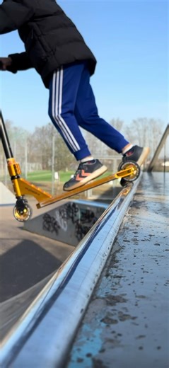 Scooter Airtime: Halfpipe Edition ☁️