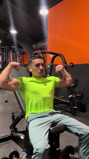 #basicfit #biceps #gym #foryoupage #fyp