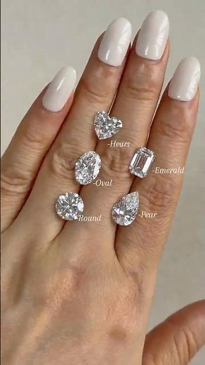 3 carats, different shape. Save this if you’re deciding between diamond shapes. 💍 #leonidsjewelry