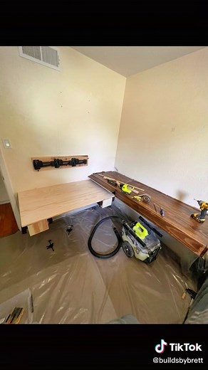 Built my first floating L shape desk for my gaming/productivity set up! Hardest lesson i have learned from starting woodworking is finding a straight board lol stick around for my PC build and my full set up coming soon #desk #desksetup #custom #diyproject #diydesk #customdesk #woodworking #newbie #firstbuild #learningisfun #pcgaming #learnsomethingneweveryday