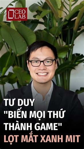 Tư duy "biến mọi thứ thành game" lọt mắt xanh MIT Làm thế nào để lọt vào đại học công nghệ hàng đầu thế giới khi không có giải thưởng quốc tế? Việt Anh chia sẻ rằng, dù điểm số chỉ ở mức đủ dùng, anh đã tạo nên sự khác biệt bằng "lăng kính" riêng của mình. Anh chọn kể về cách mình nhìn thế giới: nơi những giọt nước hay viên gạch đều có thể mang vào trò chơi. Có lẽ chính sự đam mê và cách nhìn nhận khác biệt đã giúp Việt Anh ghi điểm trong mắt ban tuyển sinh. | CEO LAB
