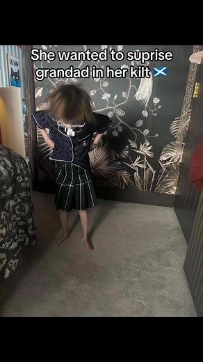 She wanted to suprise grandad with her Scottish kilt or as she calls it “KILP” 😂🏴󠁧󠁢󠁳󠁣󠁴󠁿💙 #islaspaige #scottishtartan #glasweigen #dance | thekilpatrickscreatons