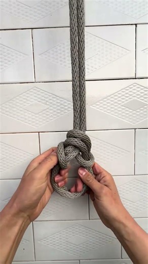 Double tack knot practical knot