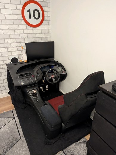 Exploring Custom Racing Simulations with Logitech G920