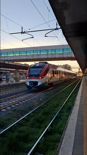 #frecciabianca #Leonardo #express 3 #transiti alla #stazione di #Roma #ostiense #reel #trainspotting