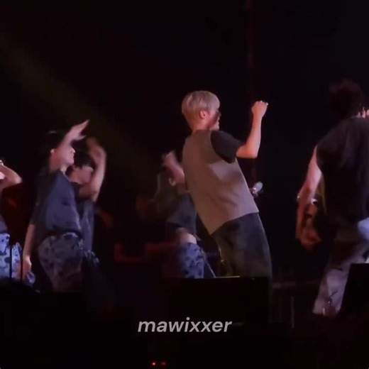 Seungkwan's Joyful Performance Highlights with Seventeen