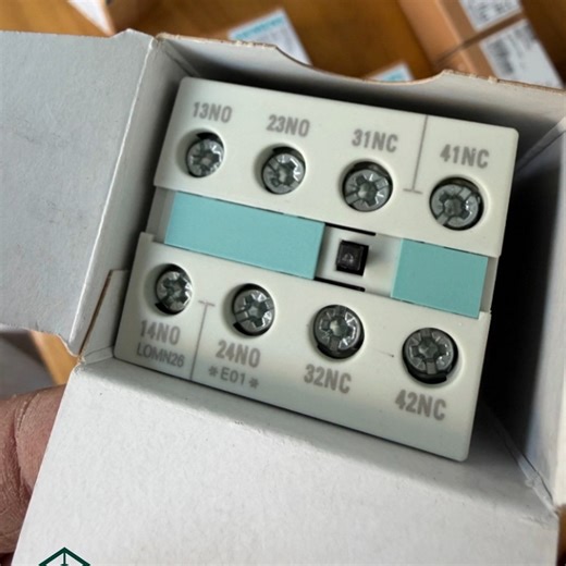 Kent Du on Instagram: "#Siemens 3RH5921-1FA22 https://www.bestcontactor.com/product/siemens-3rh5921-1fa22/ 3RH5921-1FA22 is a front-mounted #auxiliary contact module of the #Siemens SIRIUS series, with a standard configuration of 2NO+2NC (2 Normally Open + 2 Normally Closed). It adopts screw terminal connection and is compatible with 3RT5/3RT6 series #contactors and 3RH series contactor #relays. It is a key component for signal expansion and logic interlocking in industrial control circuits.Chin