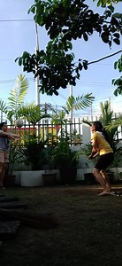 Volley in the garden | Genie Espejon Rosal | Facebook