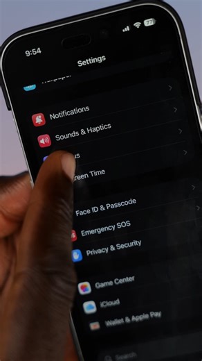 332K views · 7.2K reactions | How to add your name to your iPhone lock screen | Cyril Okoi | Facebook