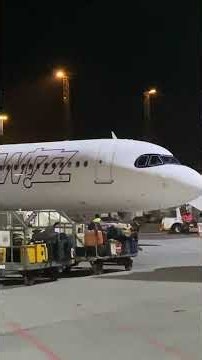 Approaching Aircraft