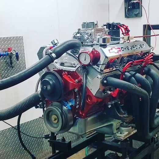 Chevy 427 SBC on the dyno making 577hp!