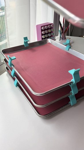 Horizontal Baking Sheet Organizer and Pan Stackers | Baking Sheet Stacker Hack