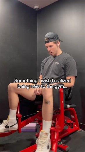 ❌STOP doing this if you’re new to the gym! #weightlosshelp #fatlosstips #workoutoftheday #workouttips #musclegains #tonebody #slimwaistworkout #fatlosscoach | Tanner Weiler