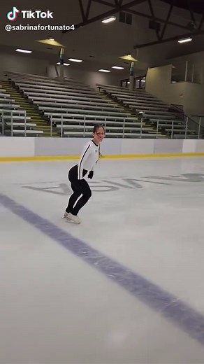 Falling Leaf Variation in Figure Skating