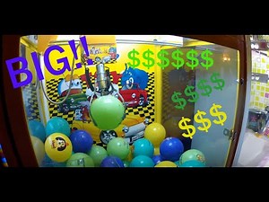 OMG! #100 WINNING at the claw machine!